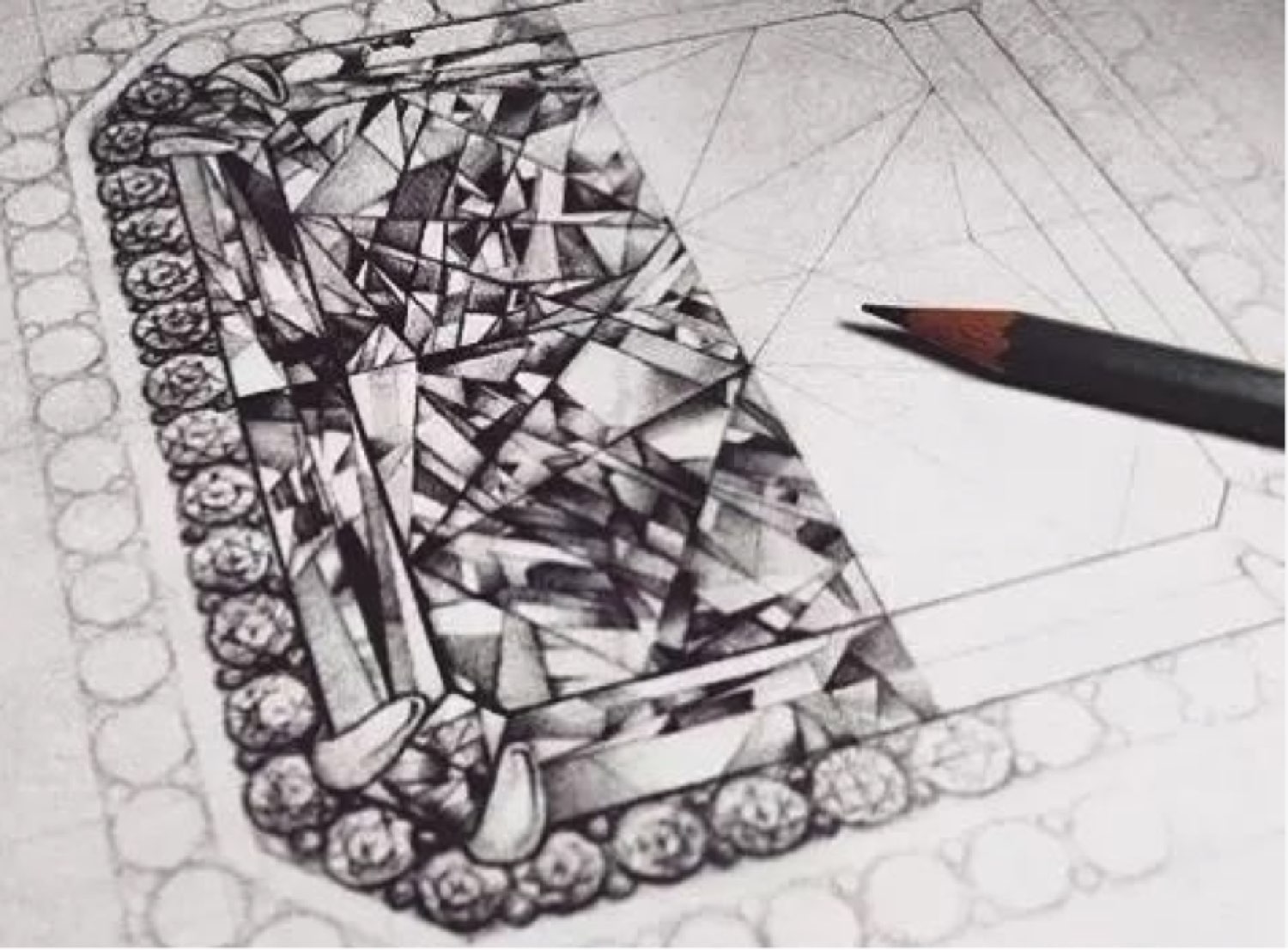 欣赏超逼真钻石和宝石手绘作品